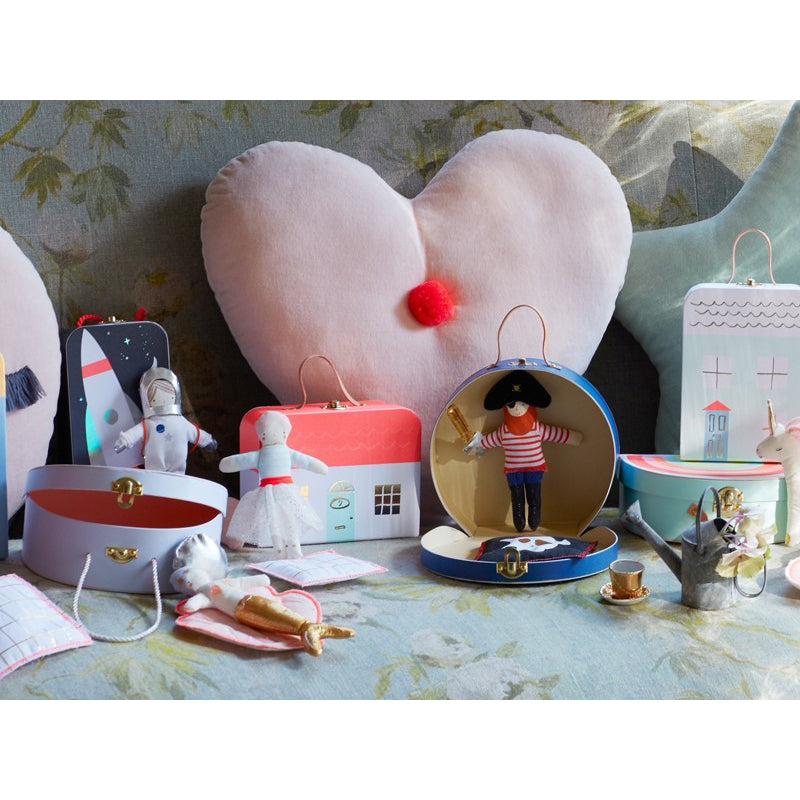 meri-meri-pirate-mini-doll-suitcase-meri-188503